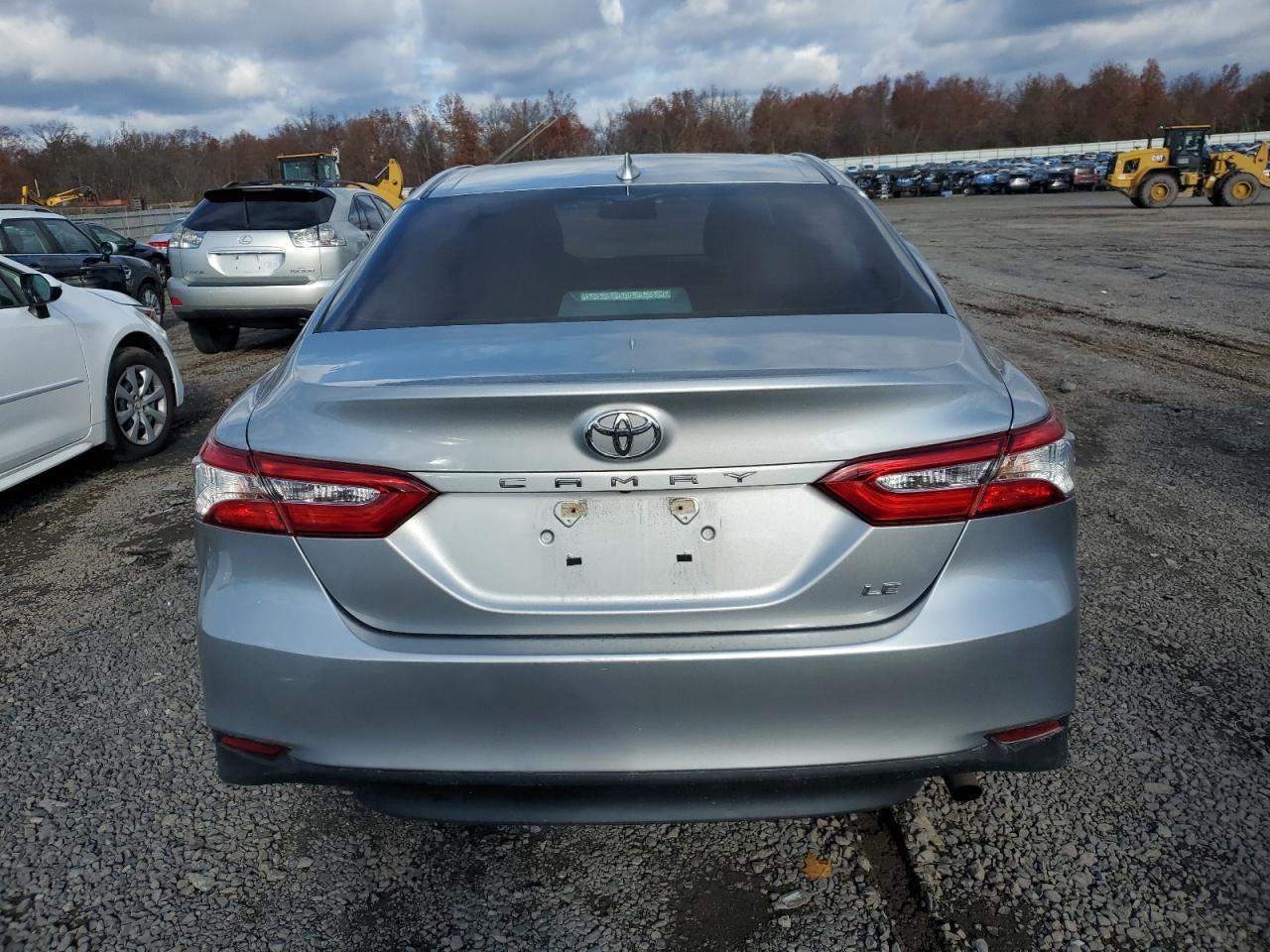 2020 Toyota Camry Le VIN: 4T1C11AK8LU915526 Lot: 92203505
