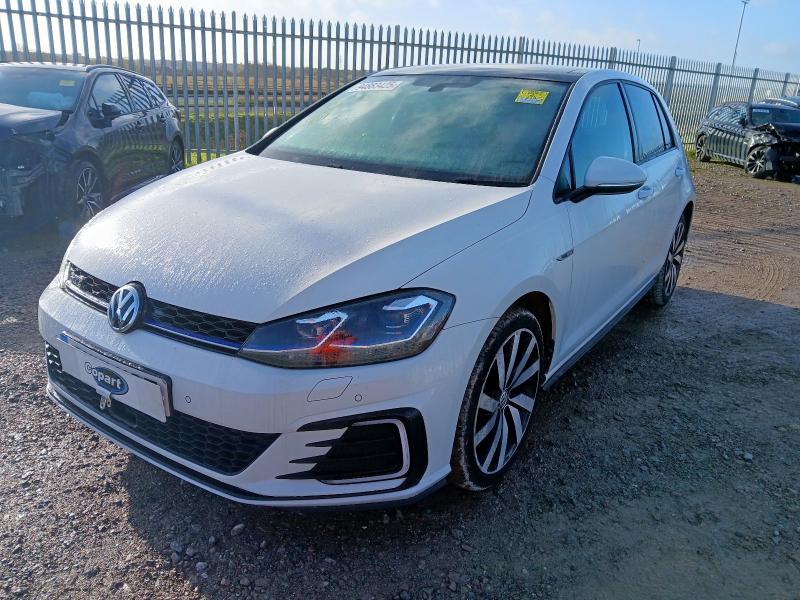 2017 VOLKSWAGEN GOLF 1.4 TSI GTE ADVANCE 5DR DSG for sale at Copart CORBY