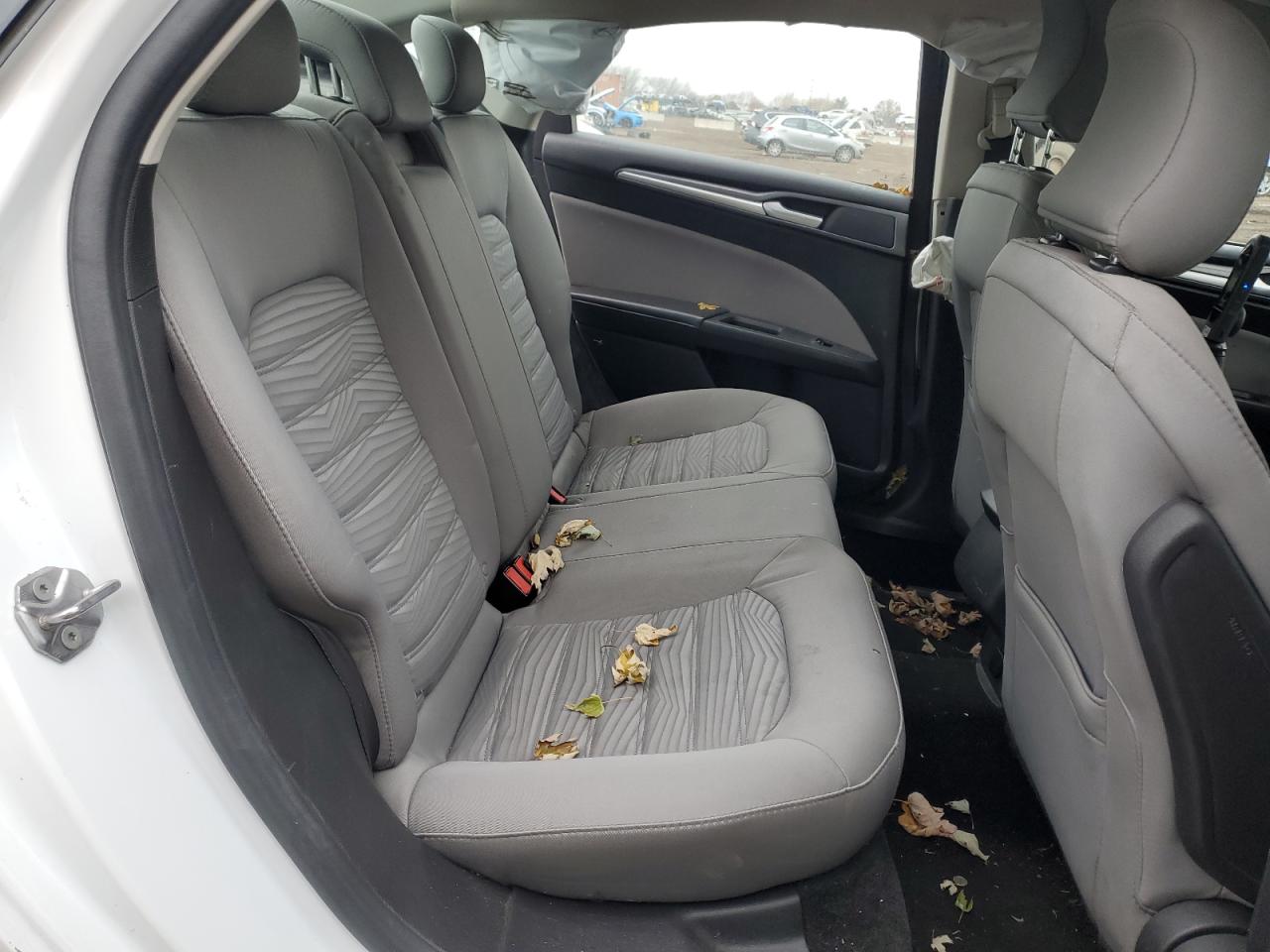 2016 Ford Fusion S VIN: 3FA6P0G72GR227750 Lot: 93670995