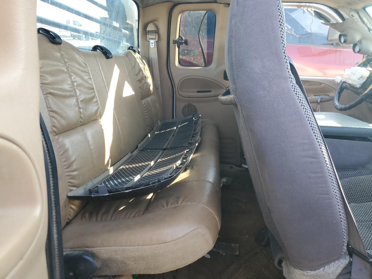 2002 Dodge Ram 3500 VIN: 3B7MF33C62M208701 Lot: 92709275