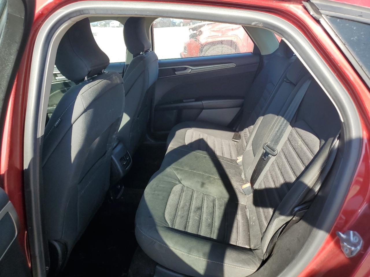 2017 Ford Fusion Se VIN: 3FA6P0H72HR349122 Lot: 92632945