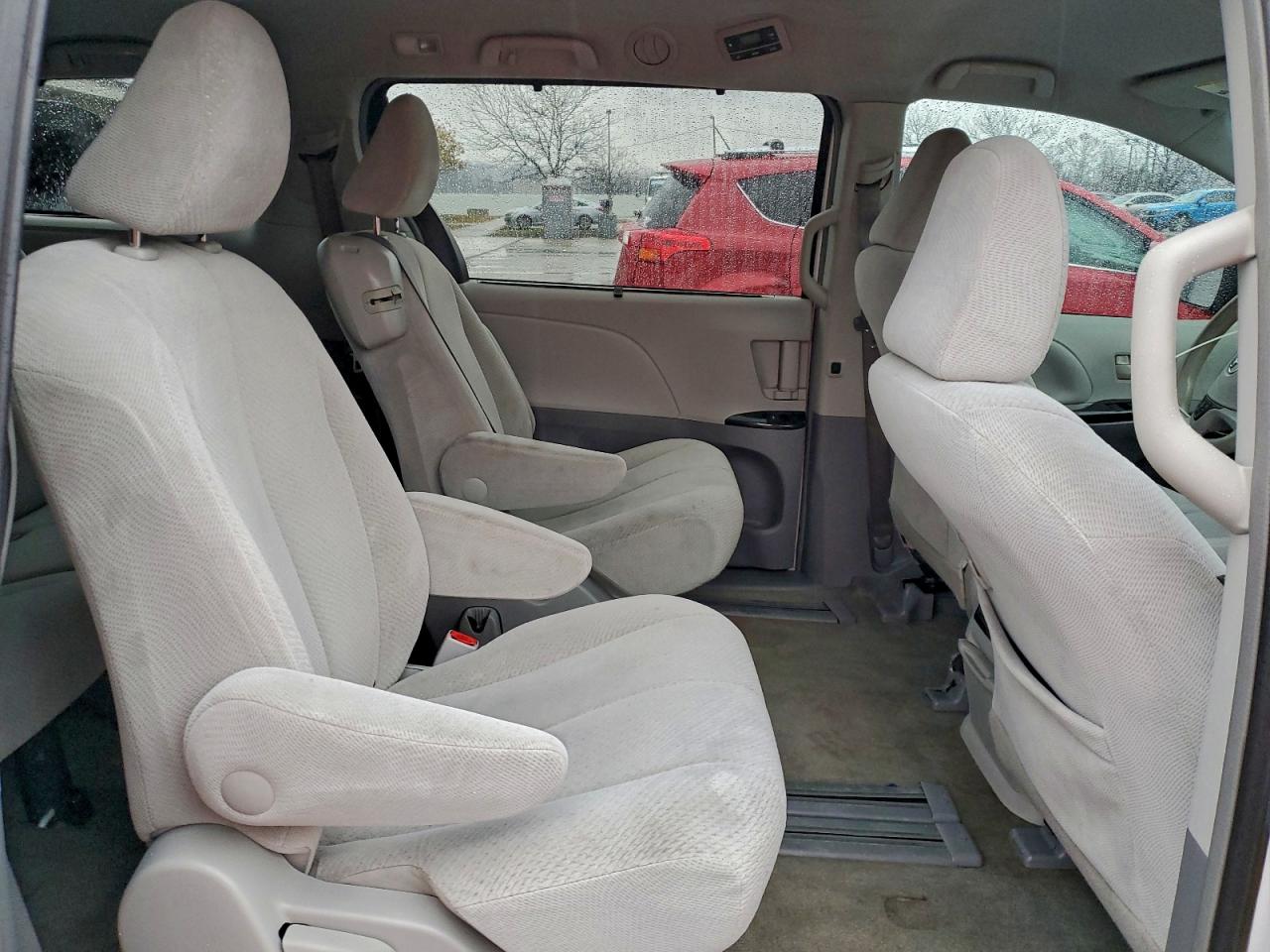 2013 Toyota Sienna Le VIN: 5TDKK3DC8DS345983 Lot: 93631305