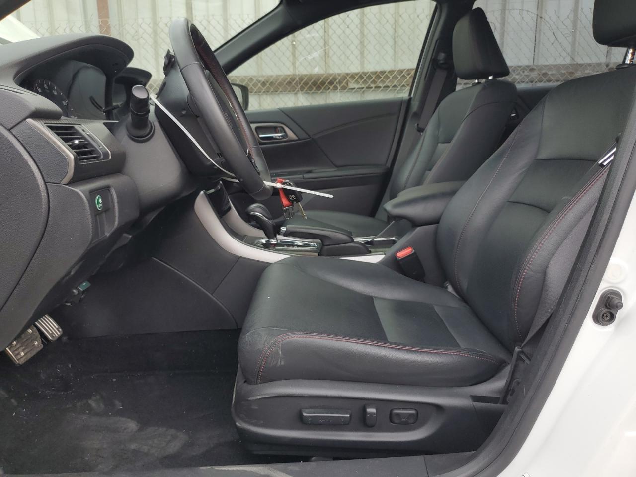 2017 Honda Accord Sport Special Edition VIN: 1HGCR2F1XHA117655 Lot: 92899345