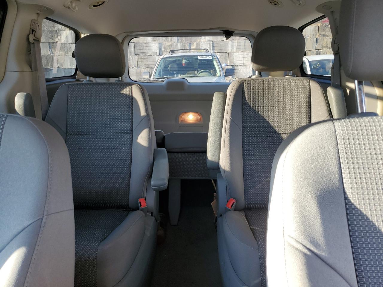 2012 Volkswagen Routan S VIN: 2C4RVAAG1CR355781 Lot: 91782665