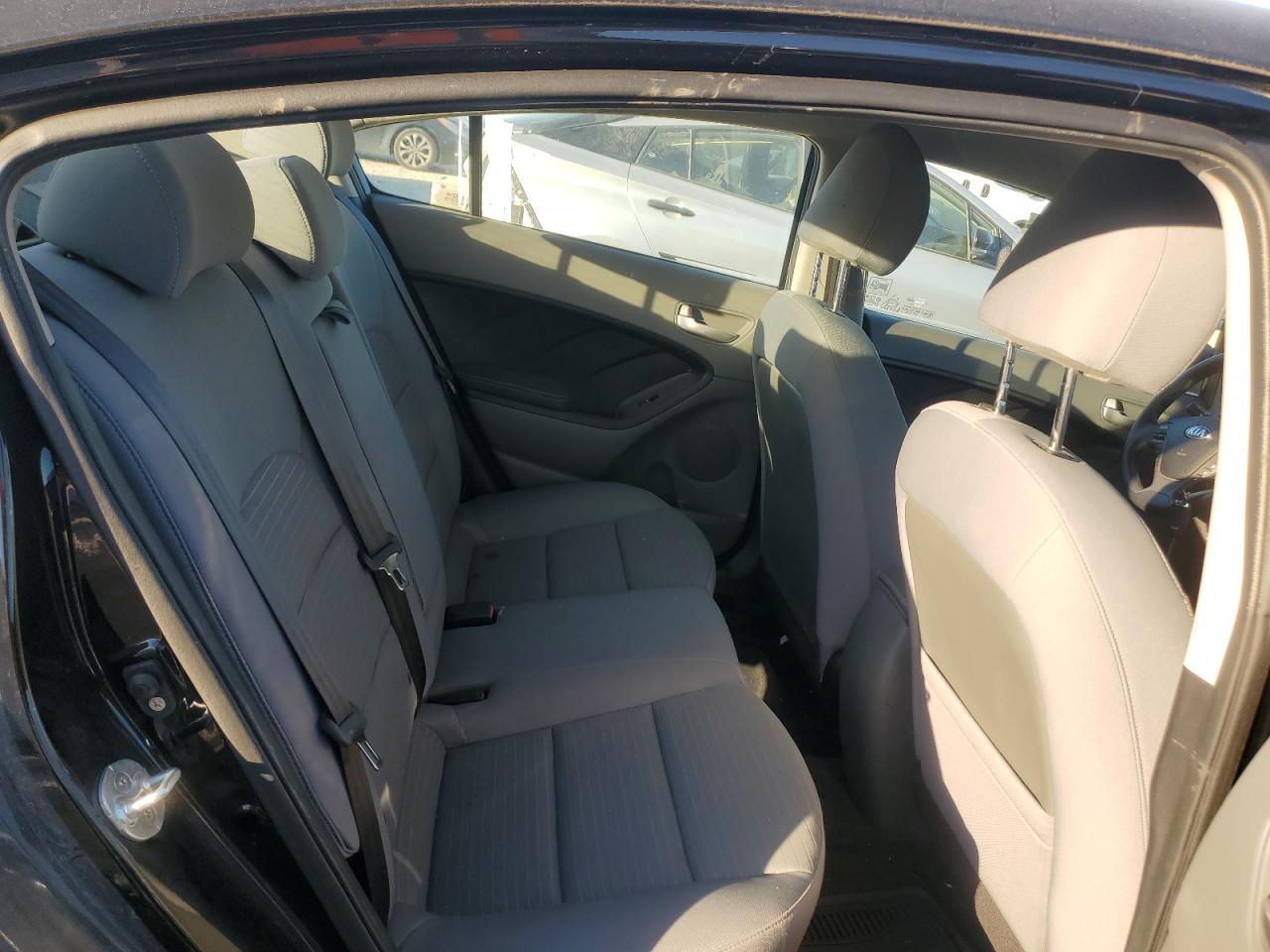 2017 Kia Forte Lx VIN: 3KPFL4A72HE135858 Lot: 91797025