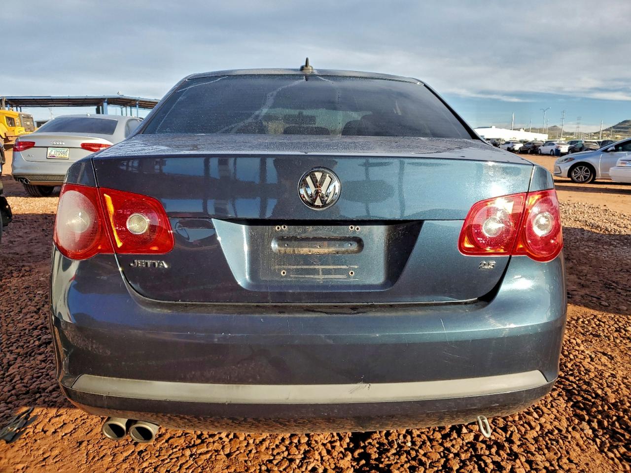 2007 Volkswagen Jetta 2.5 Option Package 1 VIN: 3VWRF71K47M023932 Lot: 94660825