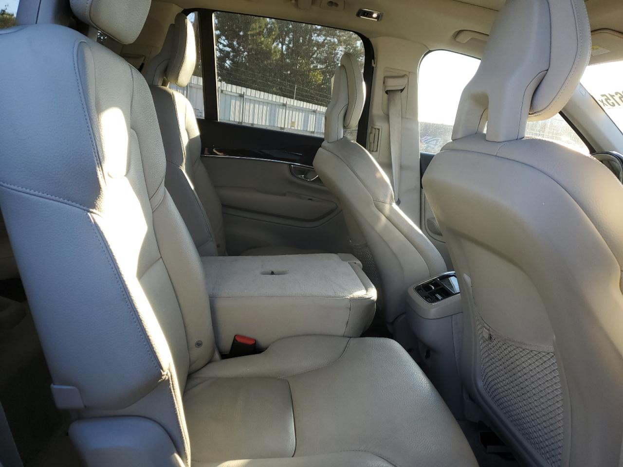 2016 Volvo Xc90 T6 VIN: YV4A22PK0G1028304 Lot: 93309615