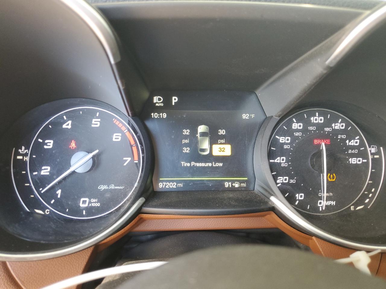 2018 Alfa Romeo Giulia Ti Q4 VIN: ZARFAEEN0J7567414 Lot: 92266595