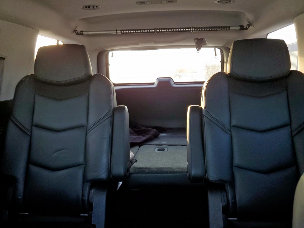 2017 Cadillac Escalade Premium Luxury VIN: 1GYS4CKJ0HR380026 Lot: 93119275