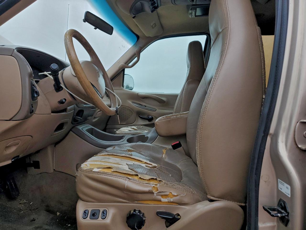 1997 Ford Expedition VIN: 1FMEU17L9VLB43160 Lot: 94244755