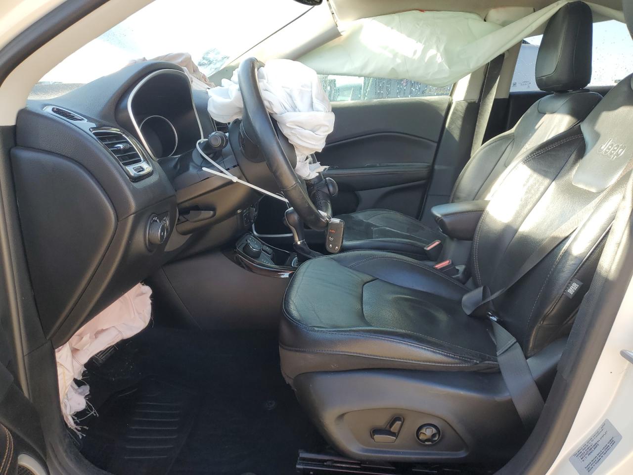 2017 Jeep Compass Limited VIN: 3C4NJDCB5HT642087 Lot: 92360405