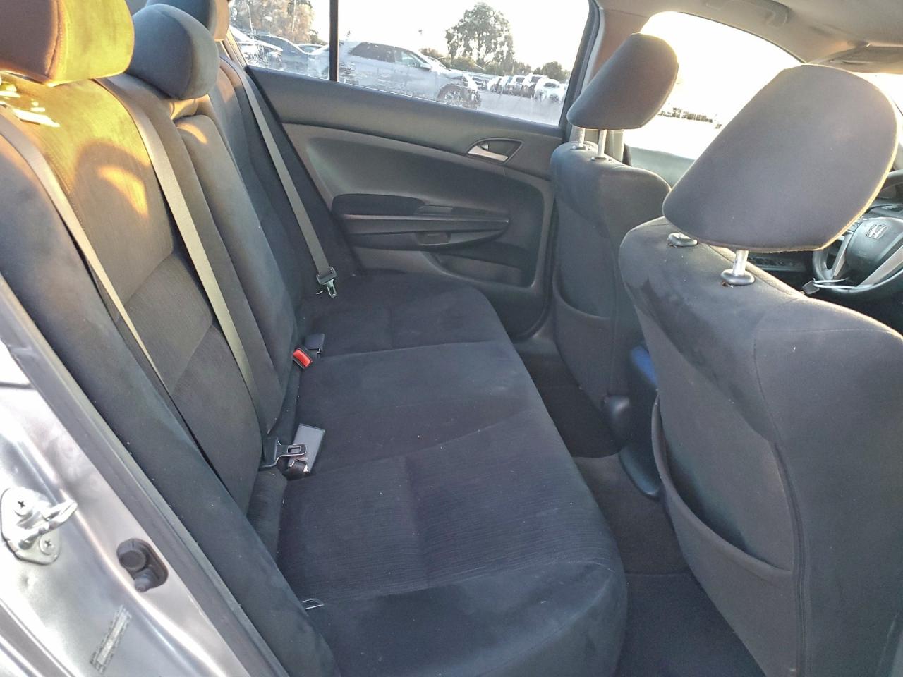 2011 Honda Accord Lx VIN: 1HGCP2F32BA006824 Lot: 93540385