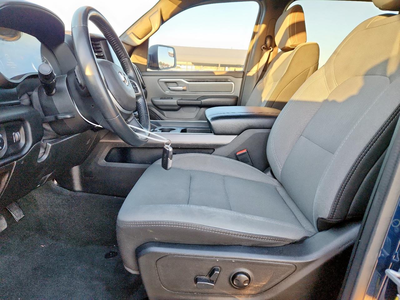 2022 Ram 1500 Big Horn/Lone Star VIN: 1C6RREFT6NN201253 Lot: 92234005