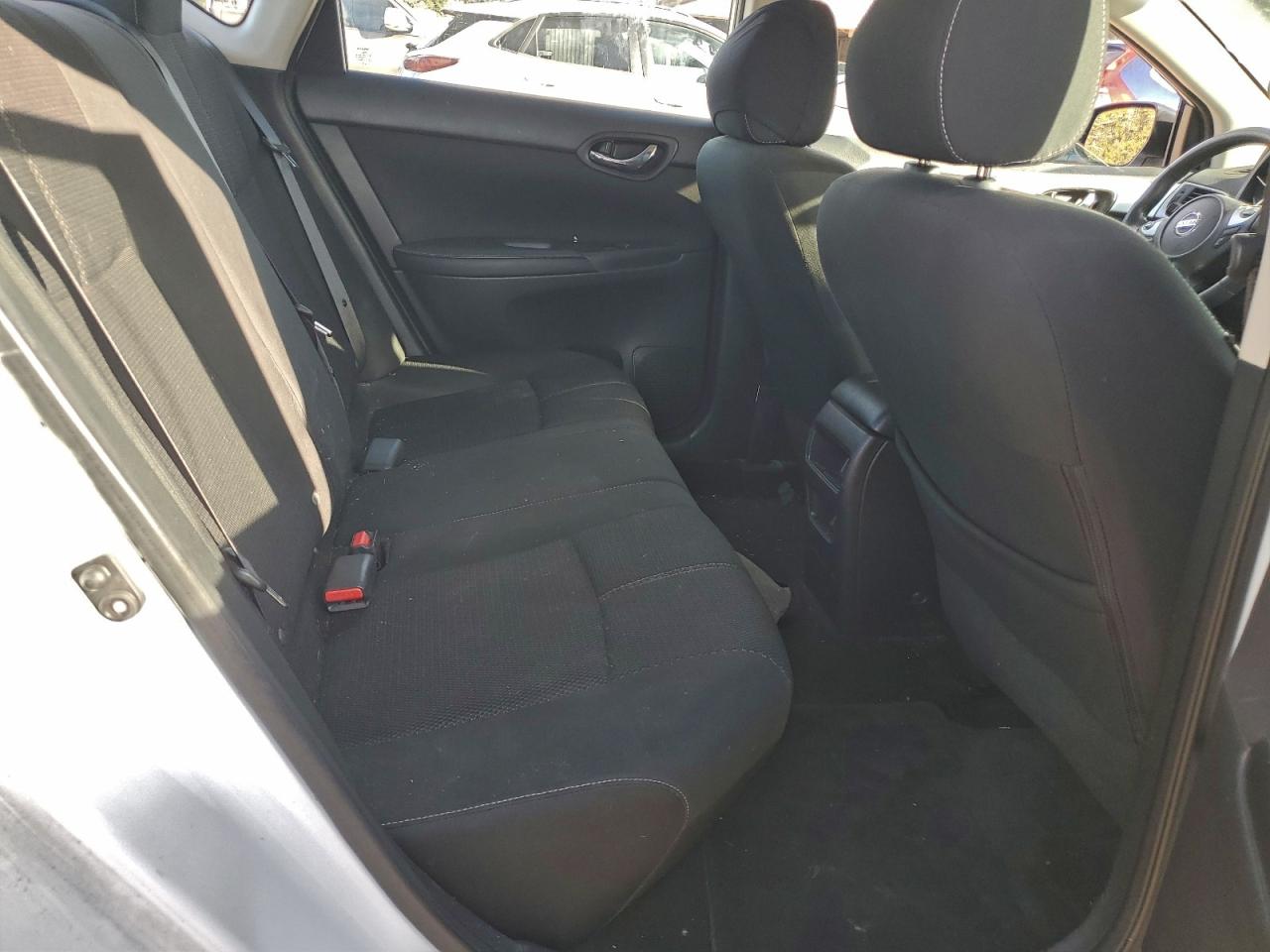 2018 Nissan Sentra S VIN: 3N1AB7AP2JY300636 Lot: 92756975