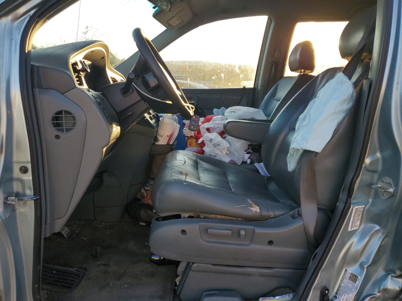 2004 Honda Odyssey Exl VIN: 5FNRL18094B038357 Lot: 91372885