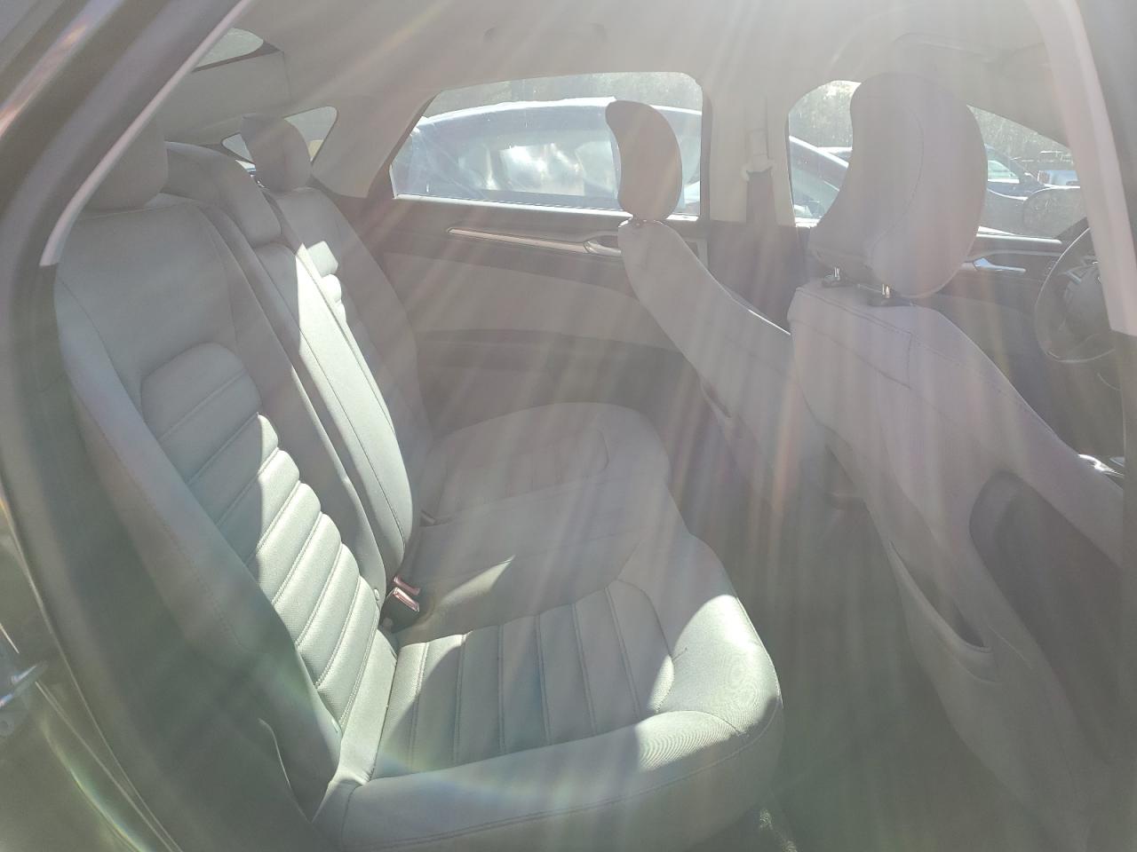 2015 Ford Fusion S VIN: 3FA6P0G73FR251036 Lot: 91167485