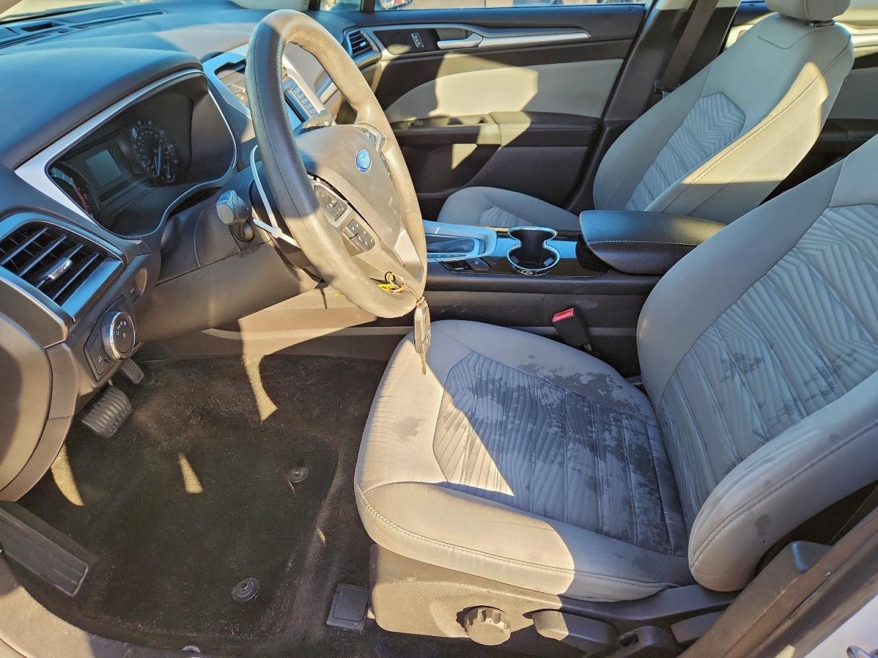 2016 Ford Fusion S VIN: 3FA6P0G73GR314086 Lot: 93998305