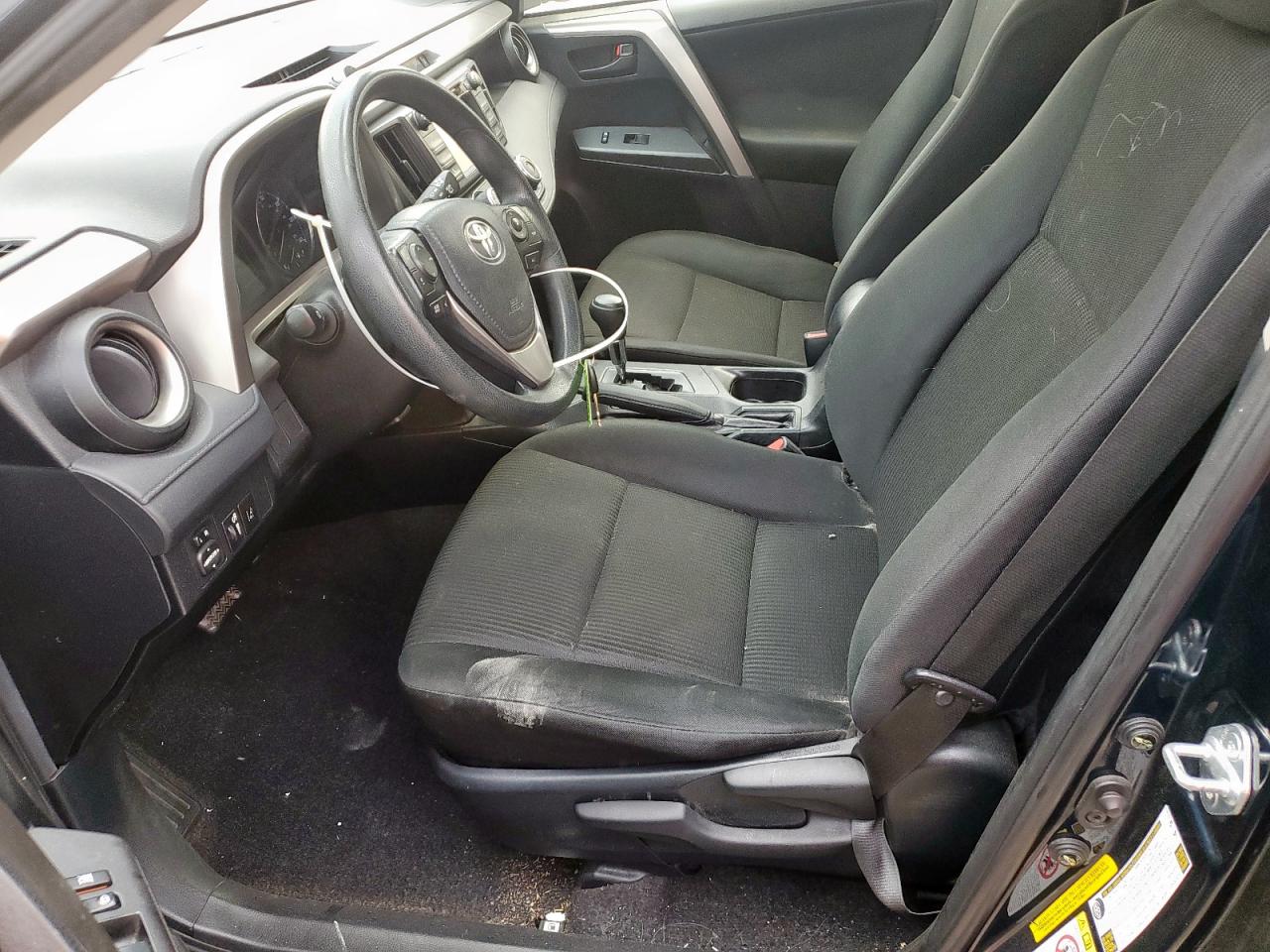 2018 Toyota Rav4 Le VIN: JTMZFREV2JJ211131 Lot: 93195585