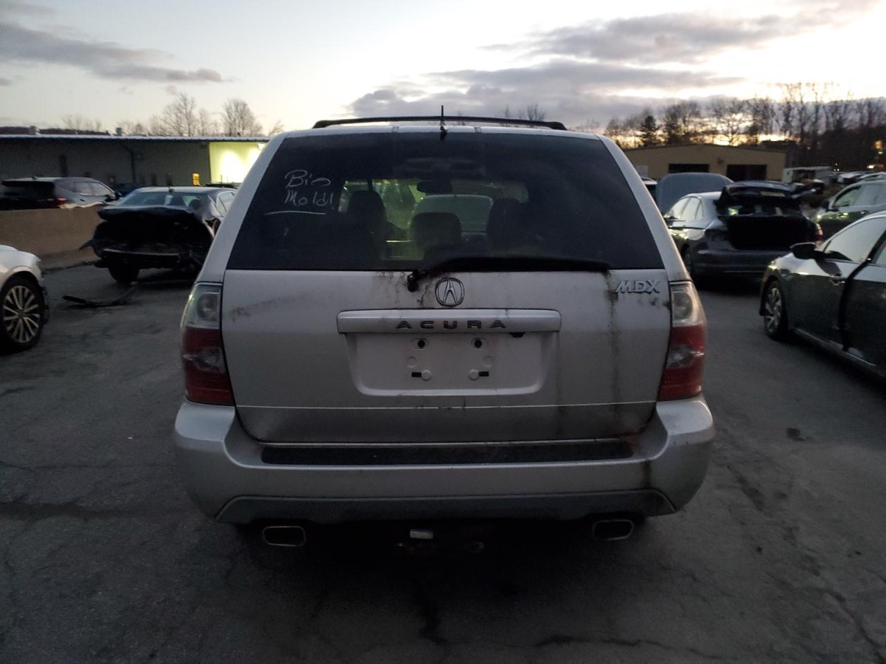 2005 Acura Mdx Touring VIN: 2HNYD18885H545867 Lot: 92994595