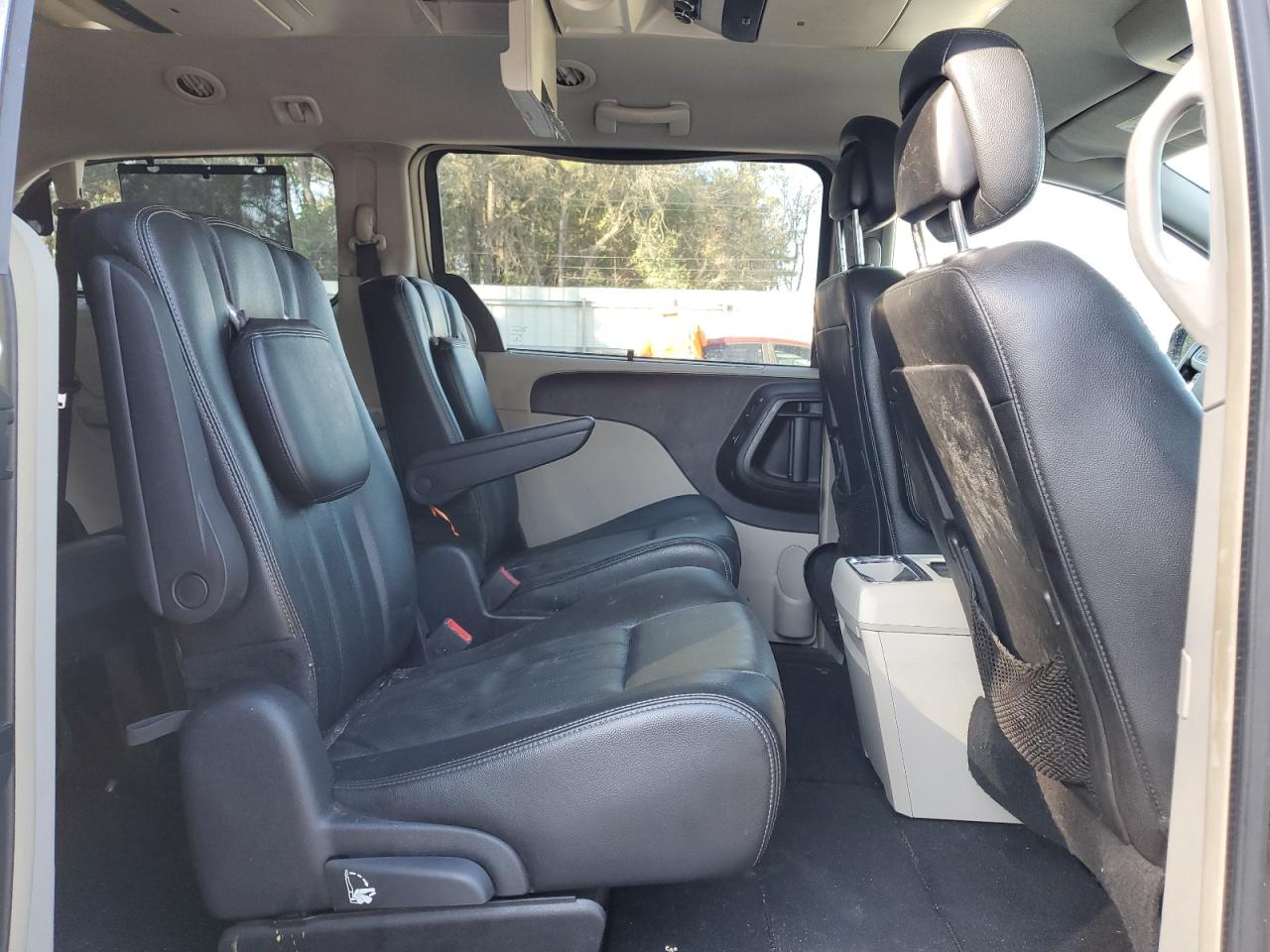 2015 Chrysler Town & Country Touring L VIN: 2C4RC1CG3FR620966 Lot: 91606765