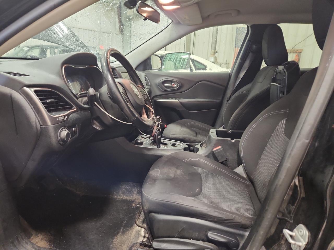 2020 Jeep Cherokee Latitude VIN: 1C4PJMCB6LD587107 Lot: 93035285