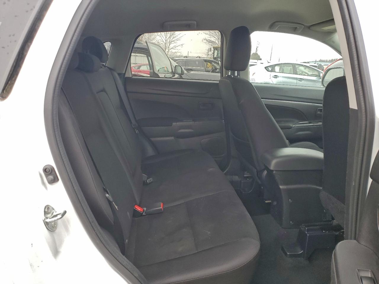 2015 Mitsubishi Outlander Sport Es VIN: 4A4AR3AU8FE031353 Lot: 94089115