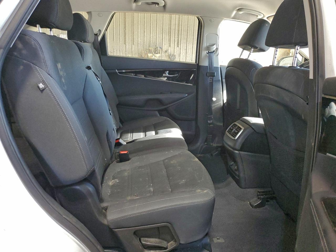 2019 Kia Sorento L VIN: 5XYPG4A30KG516950 Lot: 92788865