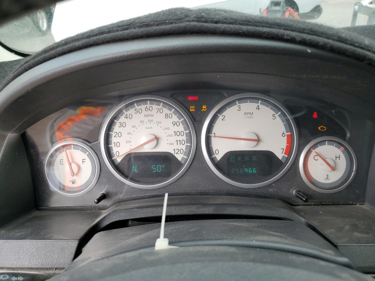 2010 Dodge Grand Caravan Sxt VIN: 2D4RN5D10AR261261 Lot: 93359345