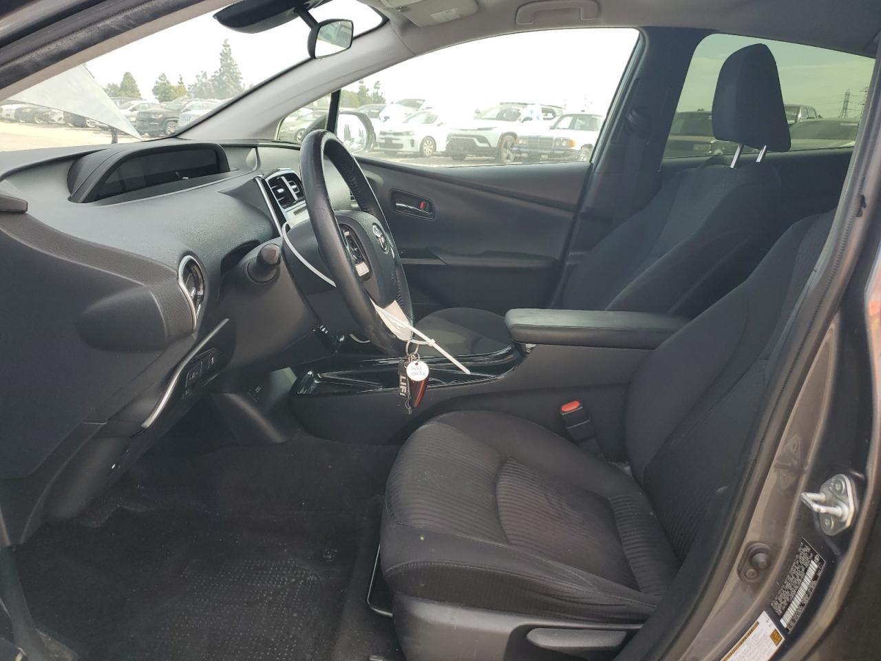 2018 Toyota Prius Prime VIN: JTDKARFP8J3087550 Lot: 92955855