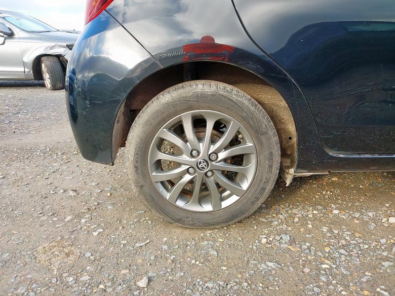 2016 TOYOTA YARIS ICON