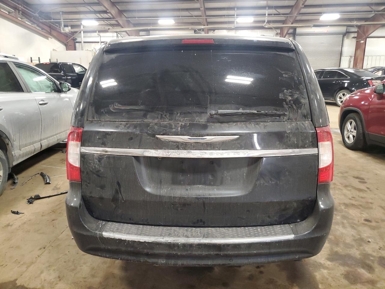 2016 Chrysler Town & Country Touring L VIN: 2C4RC1CG1GR189786 Lot: 92614795