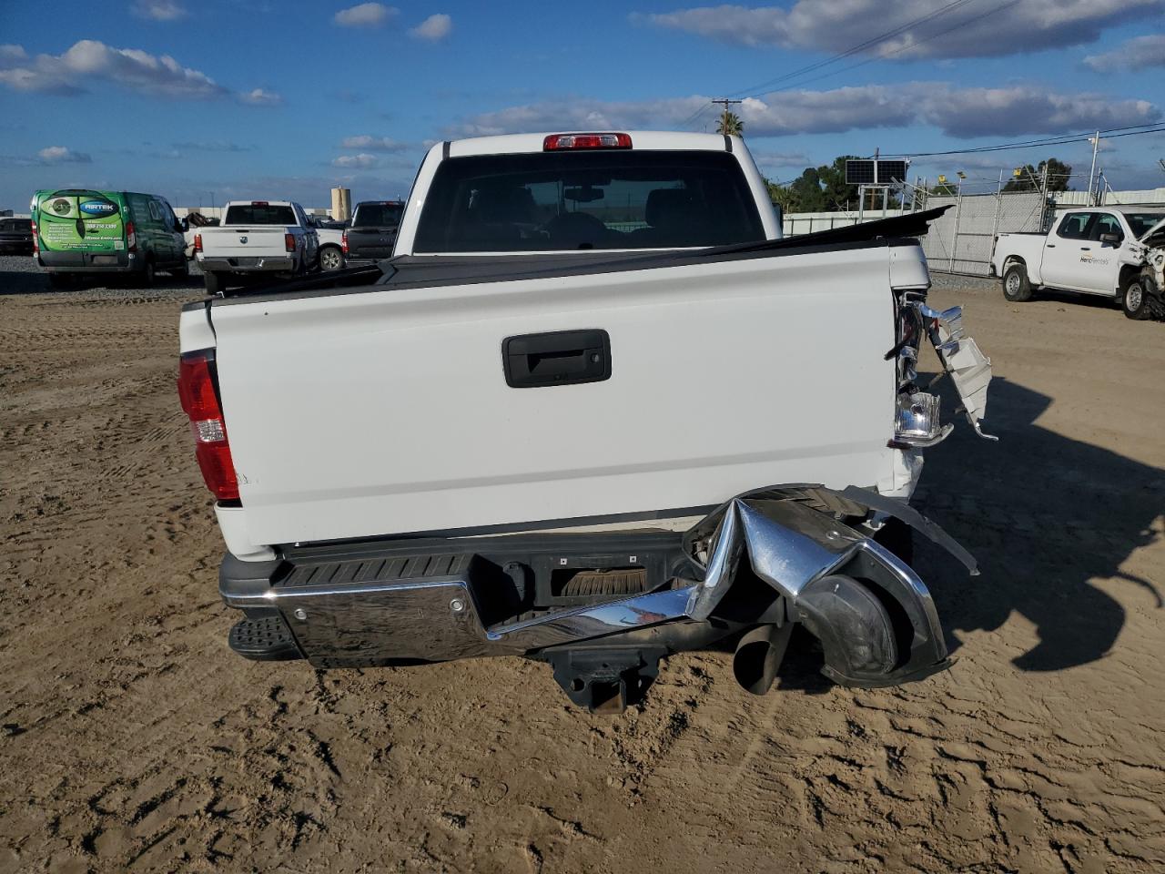 2018 GMC Sierra K2500 Slt VIN: 1GT12TEY7JF148546 Lot: 91048265