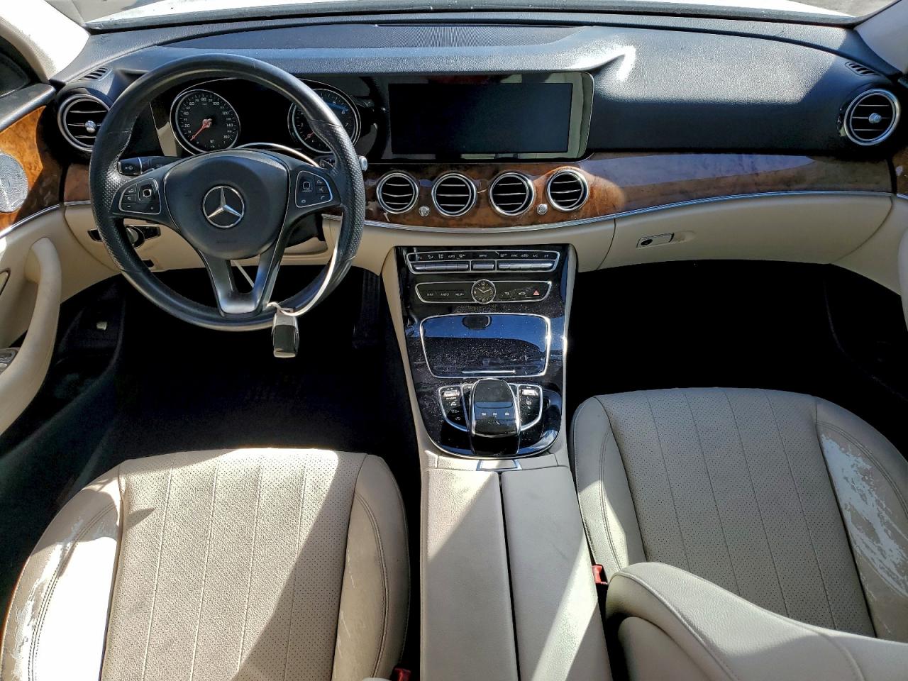 2018 Mercedes-Benz E 300 VIN: WDDZF4JB6JA304478 Lot: 93703285