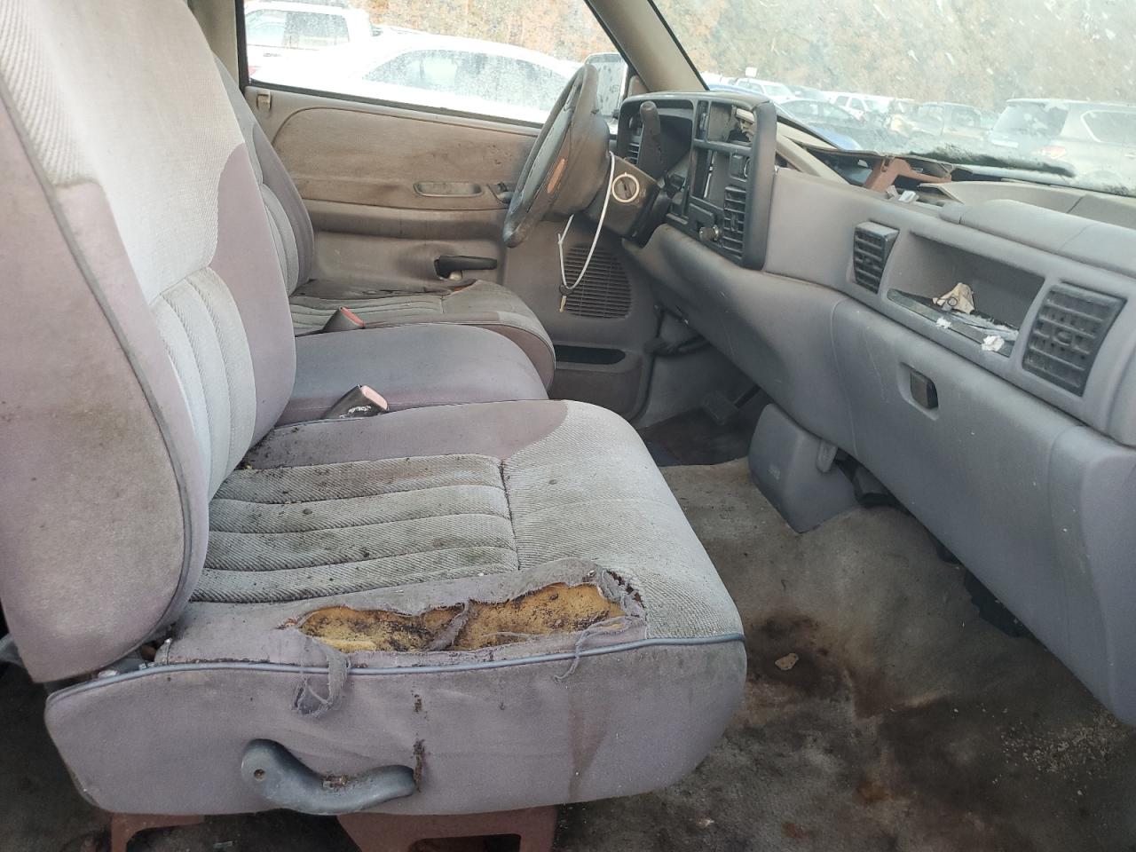 1995 Dodge Ram 1500 VIN: 1B7HC16YXSS352460 Lot: 93385515