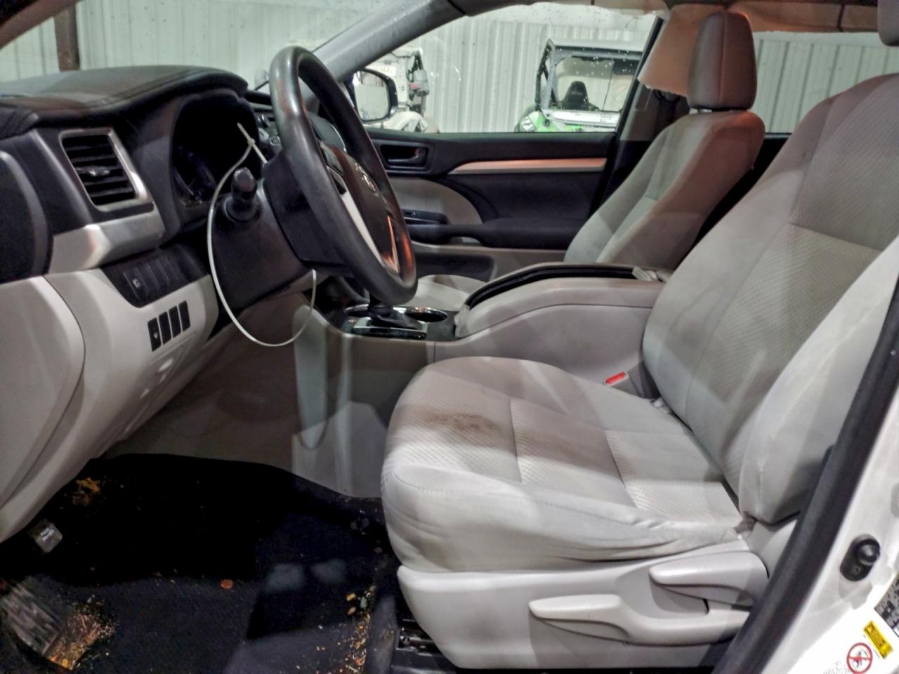 2018 Toyota Highlander Le VIN: 5TDBZRFH3JS856021 Lot: 93599095