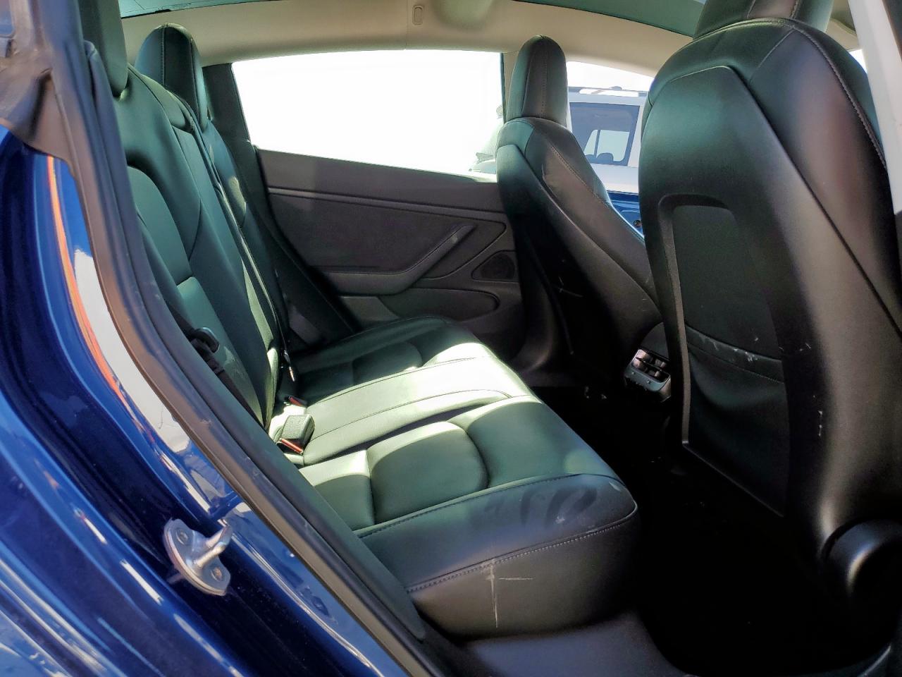 2019 Tesla Model 3 VIN: 5YJ3E1EA3KF400709 Lot: 91256435