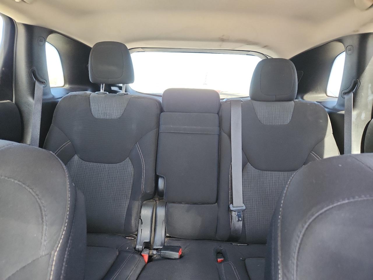 2015 Jeep Cherokee Latitude VIN: 1C4PJLCB3FW790779 Lot: 91837985