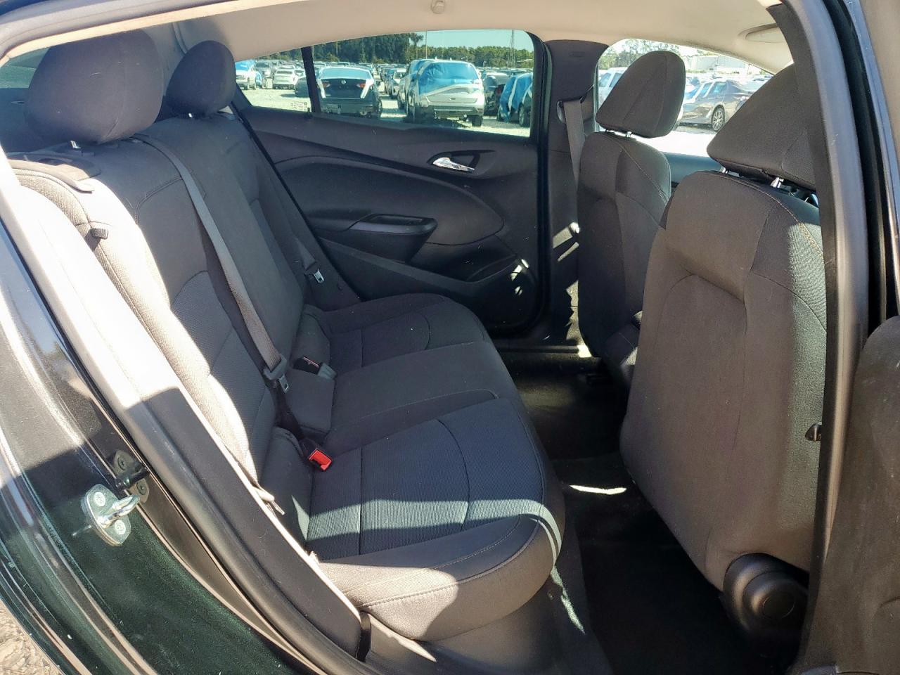 2018 Chevrolet Cruze Ls VIN: 1G1BC5SM6J7125390 Lot: 91703275