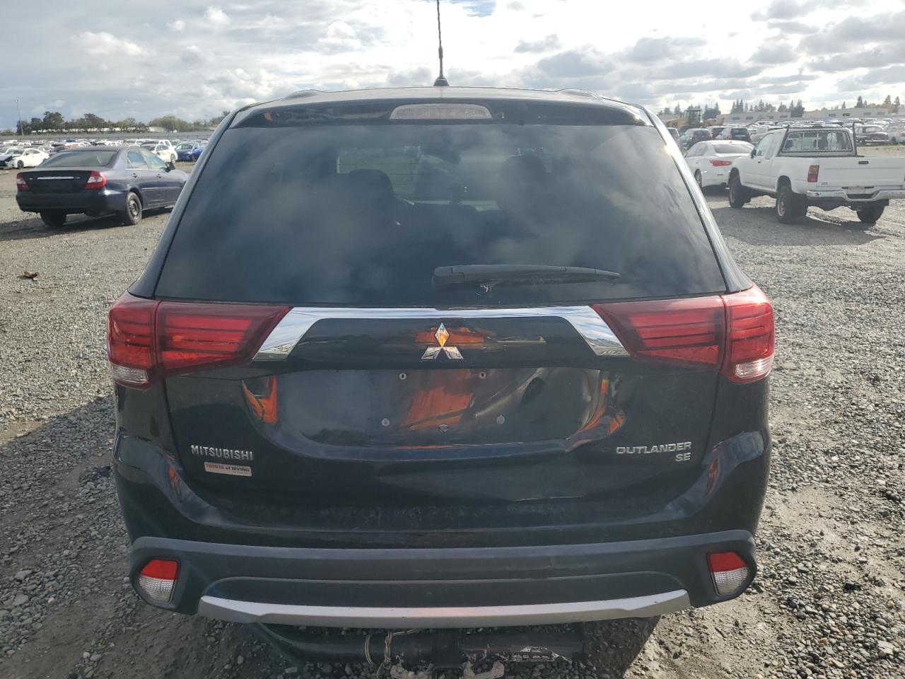 2016 Mitsubishi Outlander Se VIN: JA4AD3A35GZ001101 Lot: 93060405