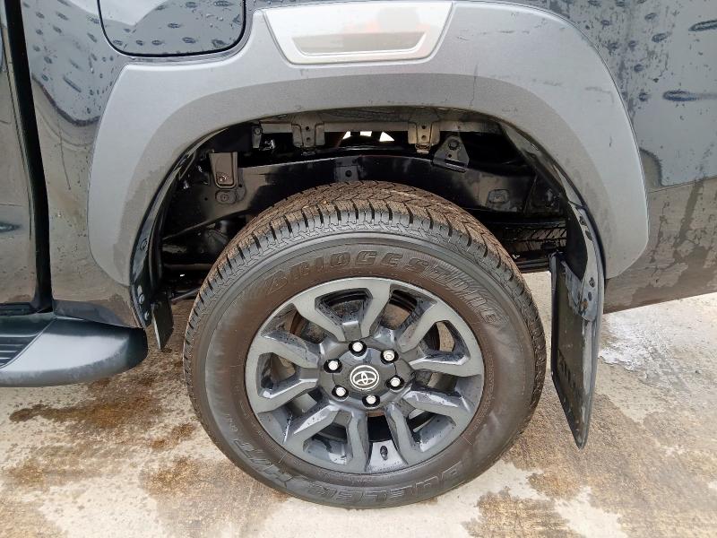 2023 TOYOTA HILUX INVINCIBLE X D/CAB PICK UP 2.8 D-4D AUTO