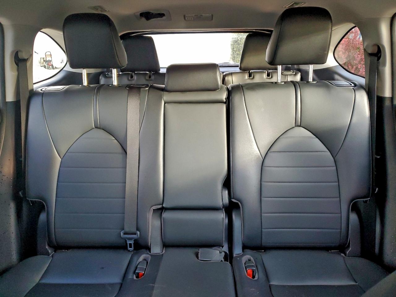 2021 Toyota Highlander Xle VIN: 5TDGZRBH6MS556120 Lot: 94405495