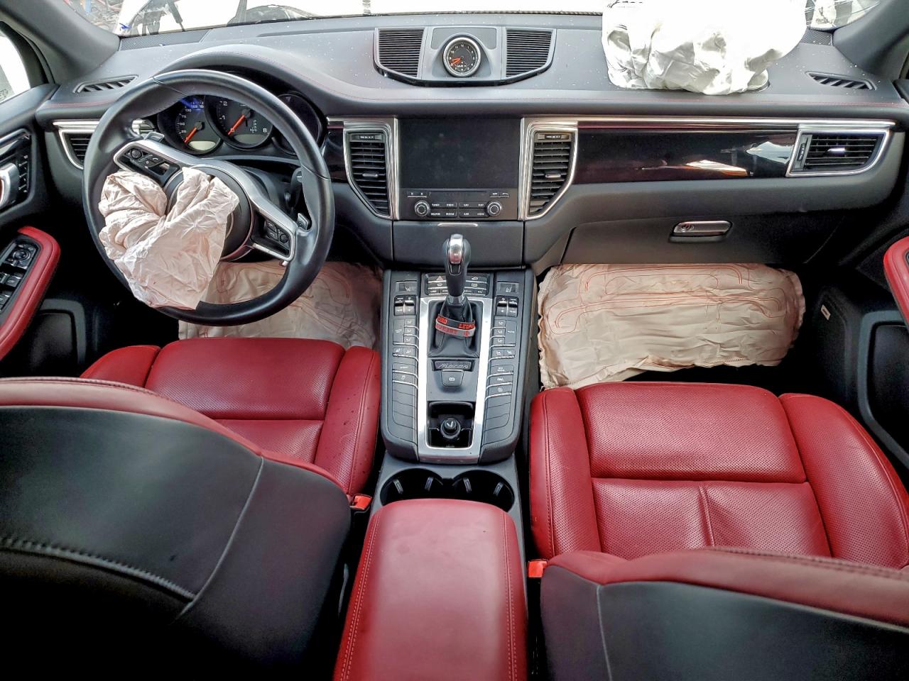 2018 Porsche Macan VIN: WP1AA2A57JLB19217 Lot: 93439205