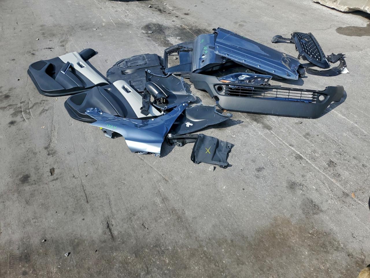 2023 Toyota Corolla Cross L VIN: 7MUAAAAG7PV055643 Lot: 93307565