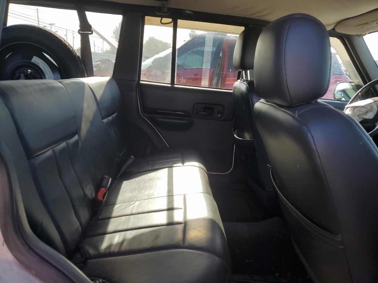 2001 Jeep Cherokee Classic VIN: 1J4FF58S41L617598 Lot: 92392105