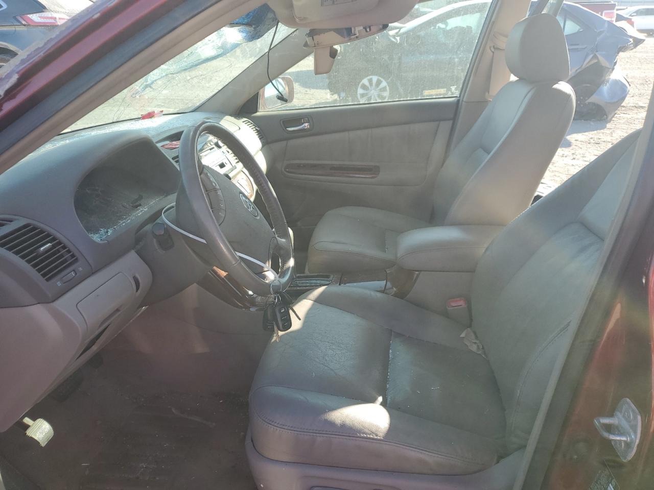 2005 Toyota Camry Le VIN: 4T1BF32K35U084043 Lot: 93120355