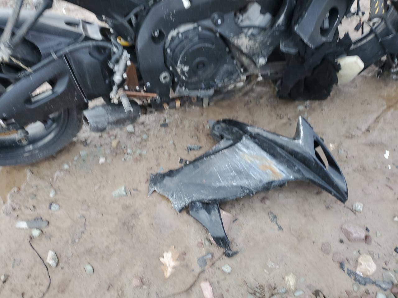 2006 Suzuki Gsx-R750 K6 VIN: JS1GR7KAX62105803 Lot: 92563495