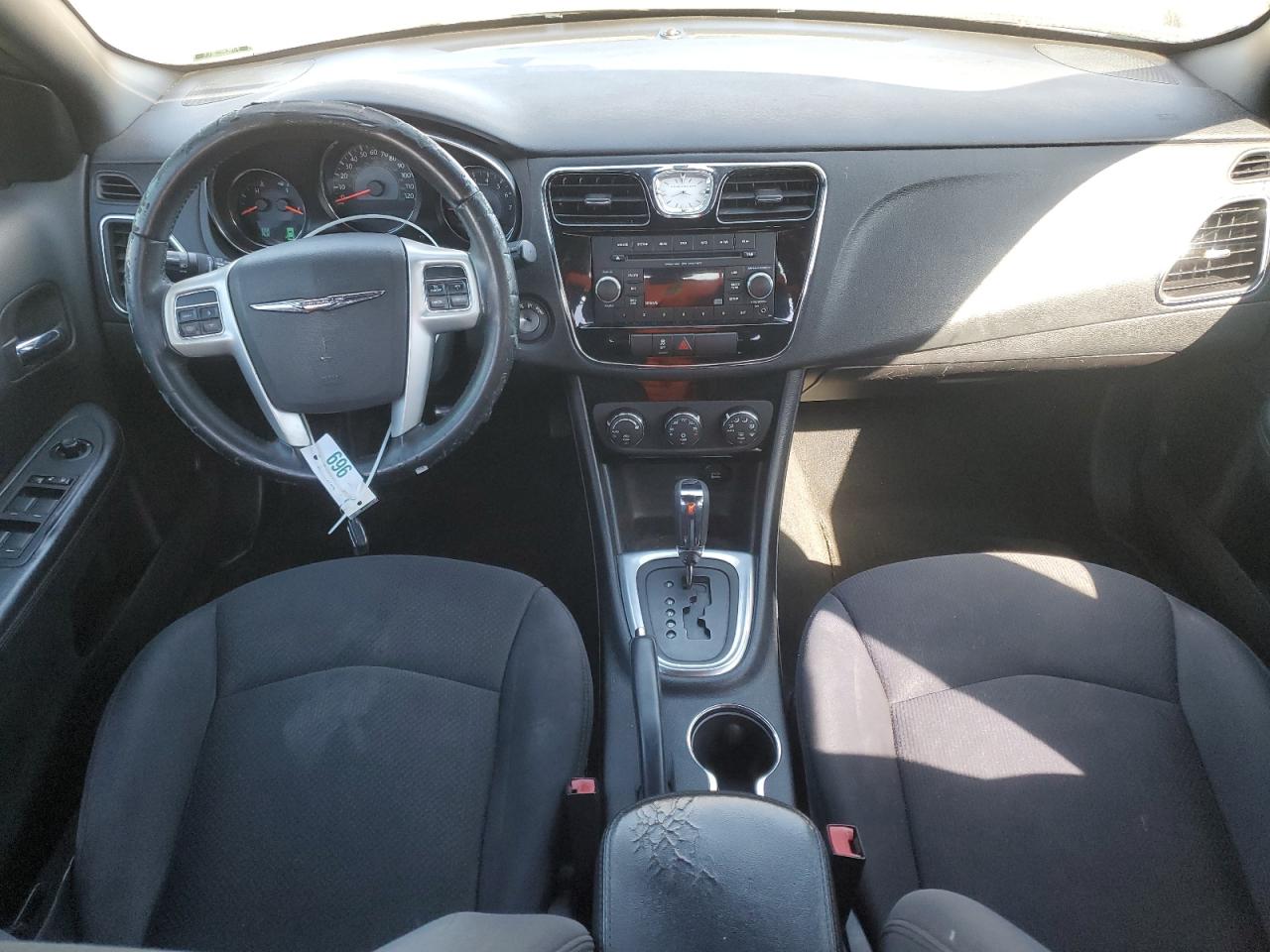 2014 Chrysler 200 Touring VIN: 1C3CCBBB1EN128745 Lot: 92235965