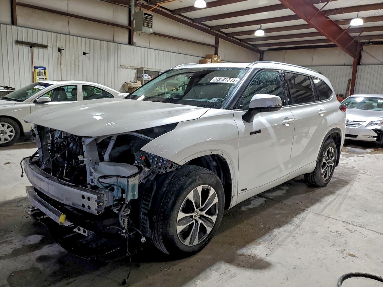 2021 Toyota Highlander Hybrid Xle