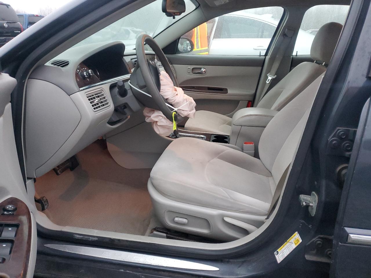 2008 Buick Allure Cx VIN: 2G4WF582381327855 Lot: 92897765