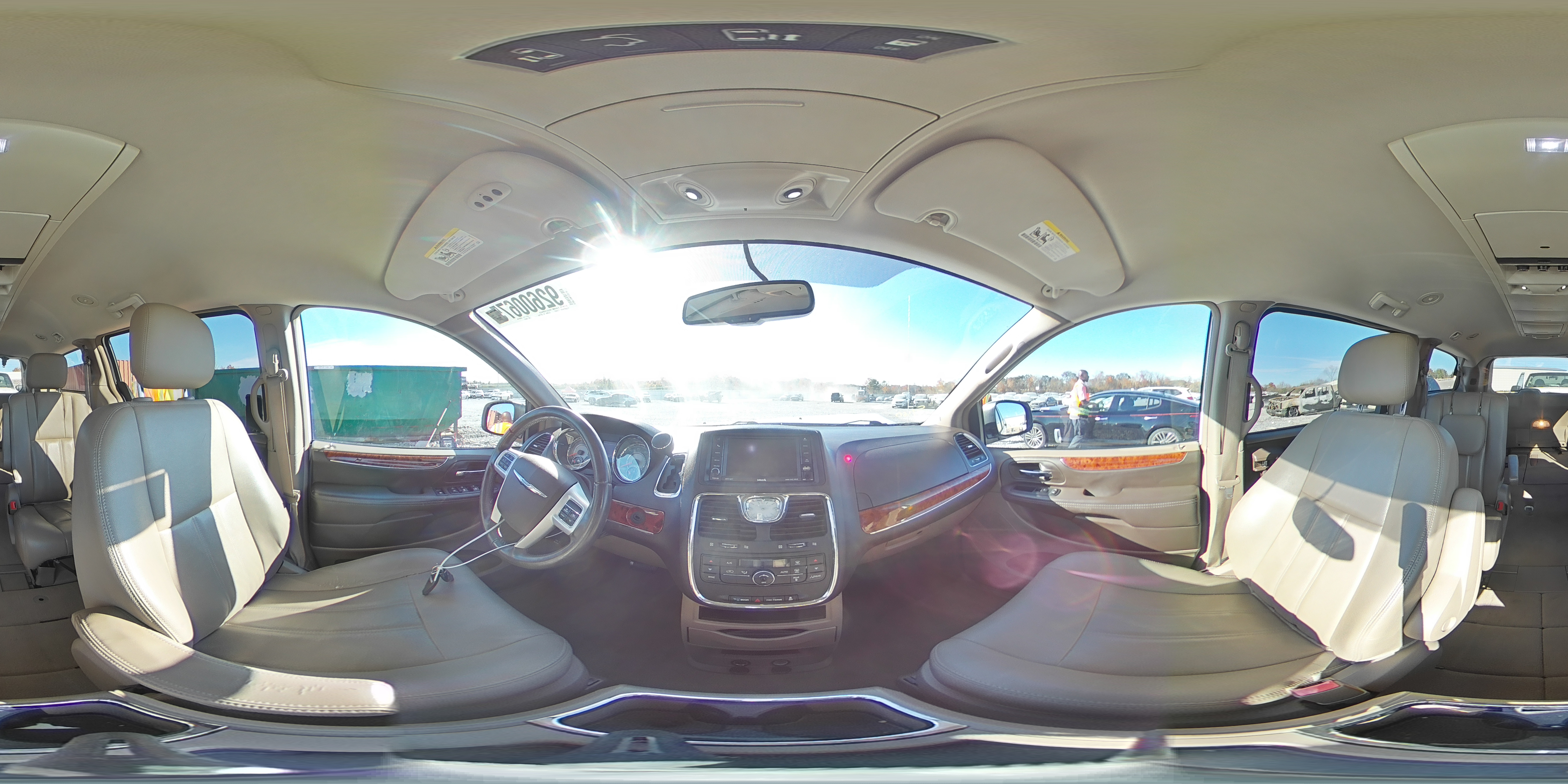 2016 Chrysler Town & Country Touring VIN: 2C4RC1BG1GR300029 Lot: 92600675